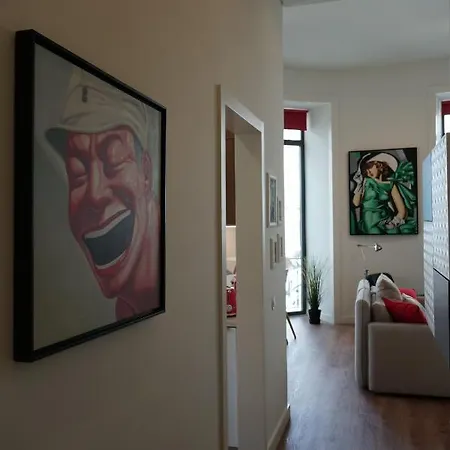 Marques Modern Art Apartment *