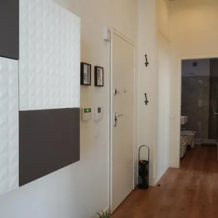 Marques Modern Art Apartment *